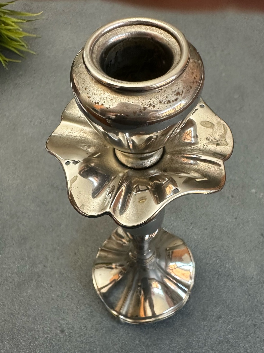 FLORAL SILVER-PLATED CANDLESTICKS - Picture 2 of 10